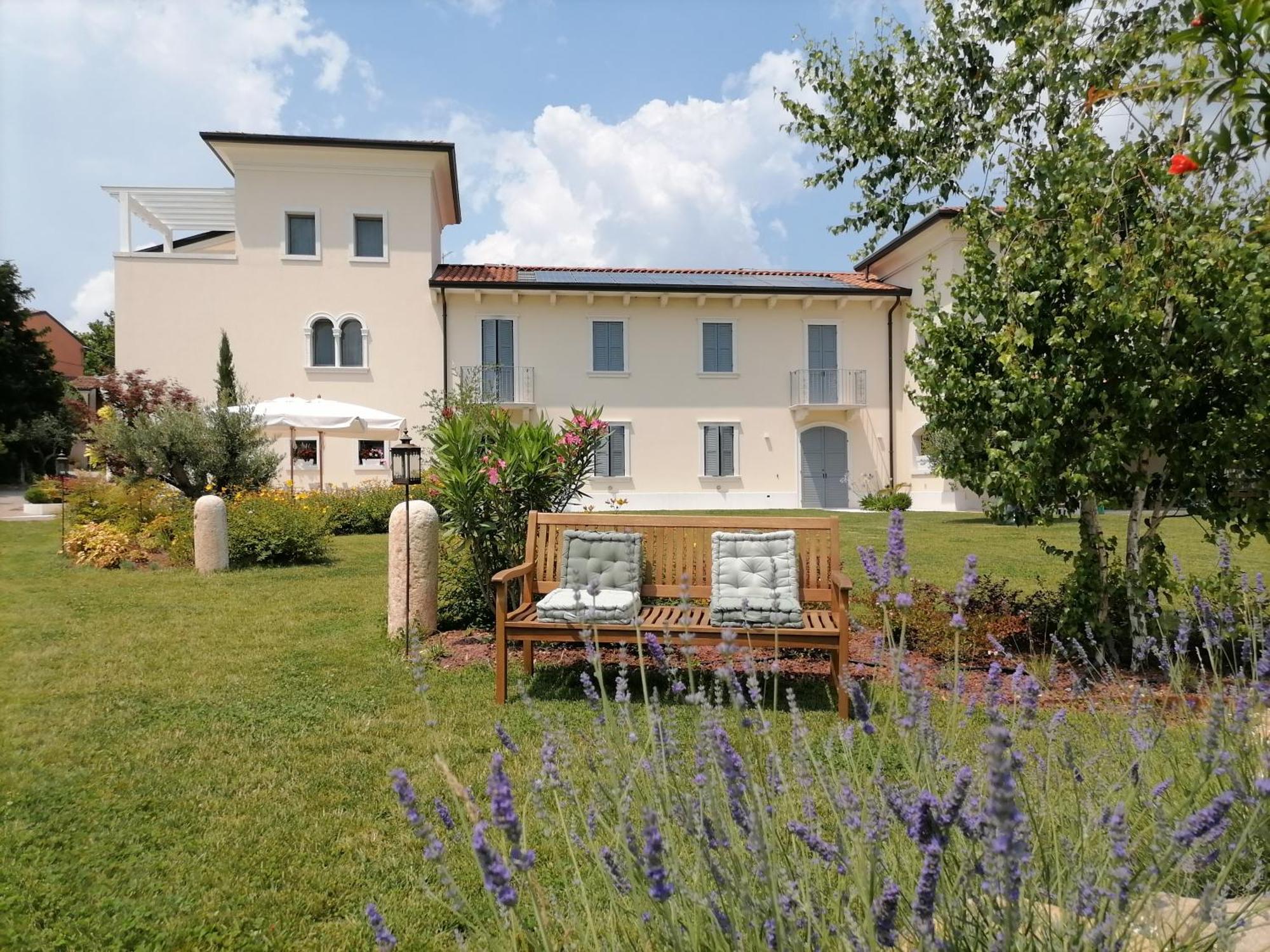 Relais Ca' Morenica Валеджо-суль-Минчо Экстерьер фото