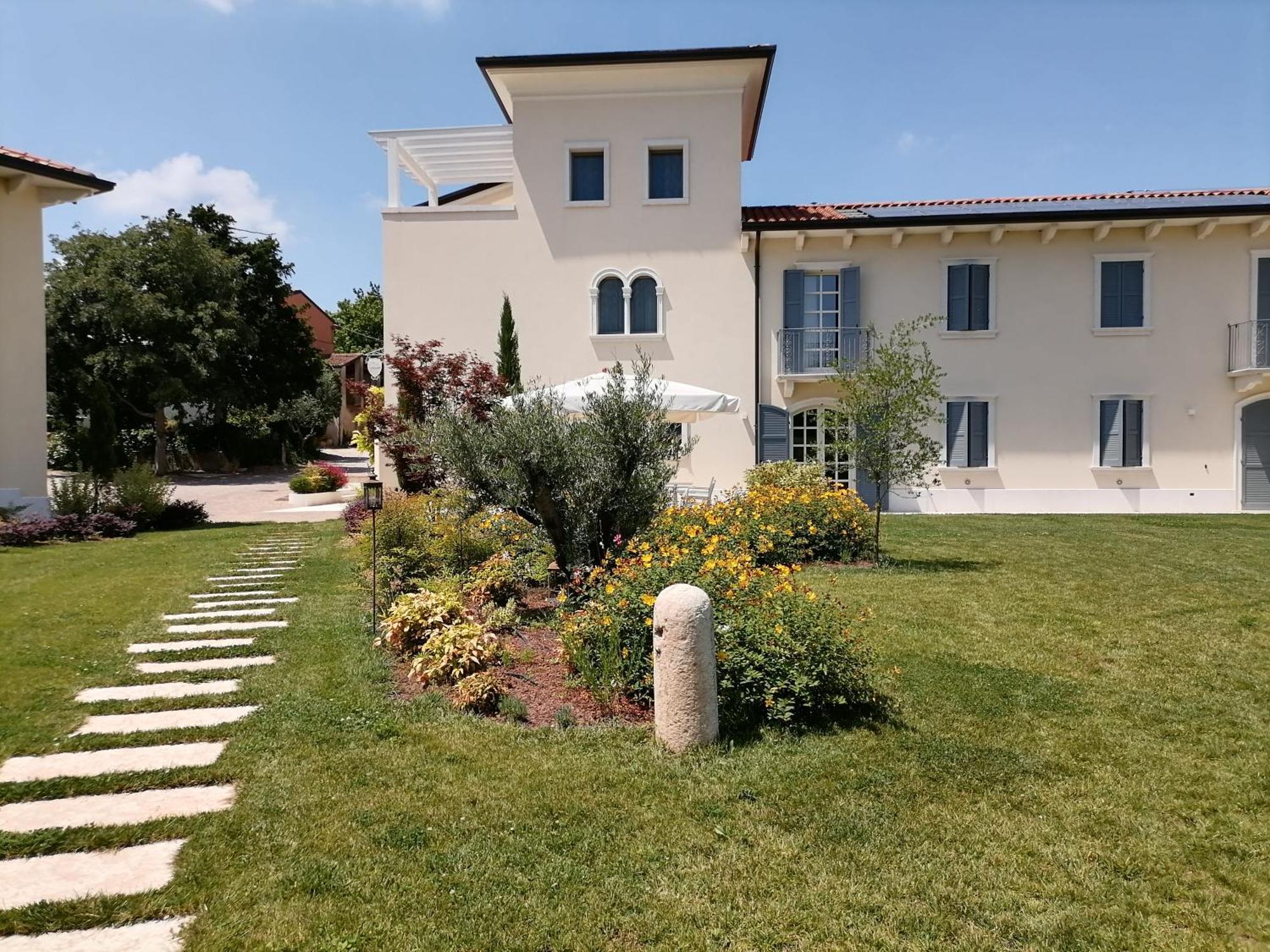 Relais Ca' Morenica Валеджо-суль-Минчо Экстерьер фото